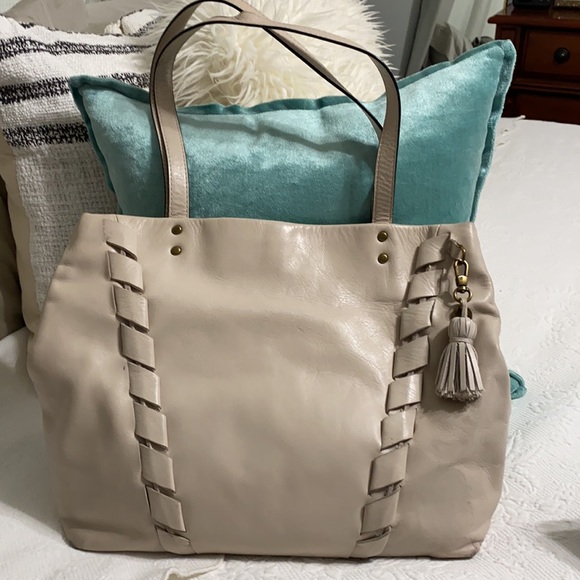 The Sak off white handbag - Picture 2 of 3